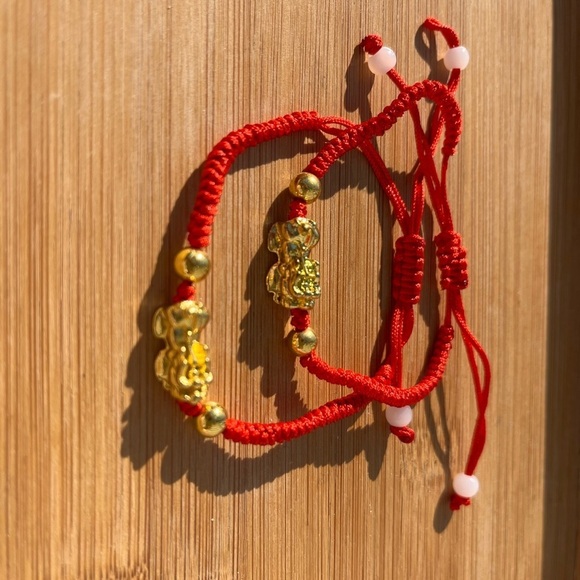 Pixiu Wealth String Bracelet Bundle of 2 - Picture 8 of 12